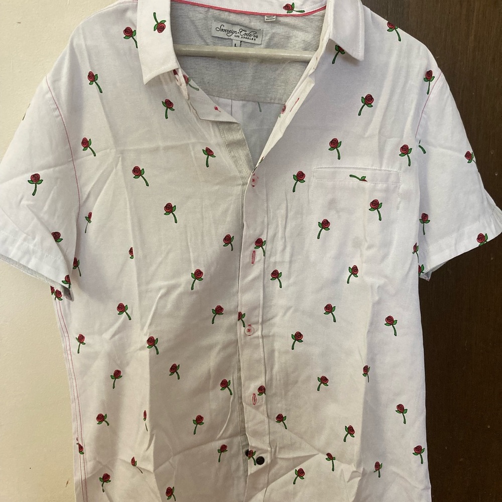 NWT Sovereign Code Roses Los Angeles Button Shirt Mens Roses.  Size L